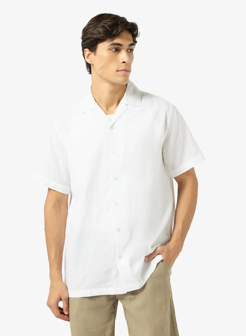 ريبلز مع نمشي Mens Linen Blend Resort Collar Shirt